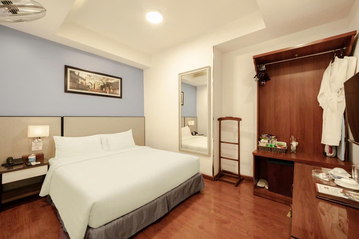 A25 Hotel - 46 Châu Long Hanoï Extérieur photo