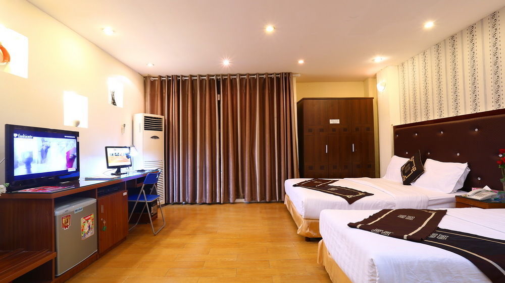 A25 Hotel - 46 Châu Long Hanoï Extérieur photo