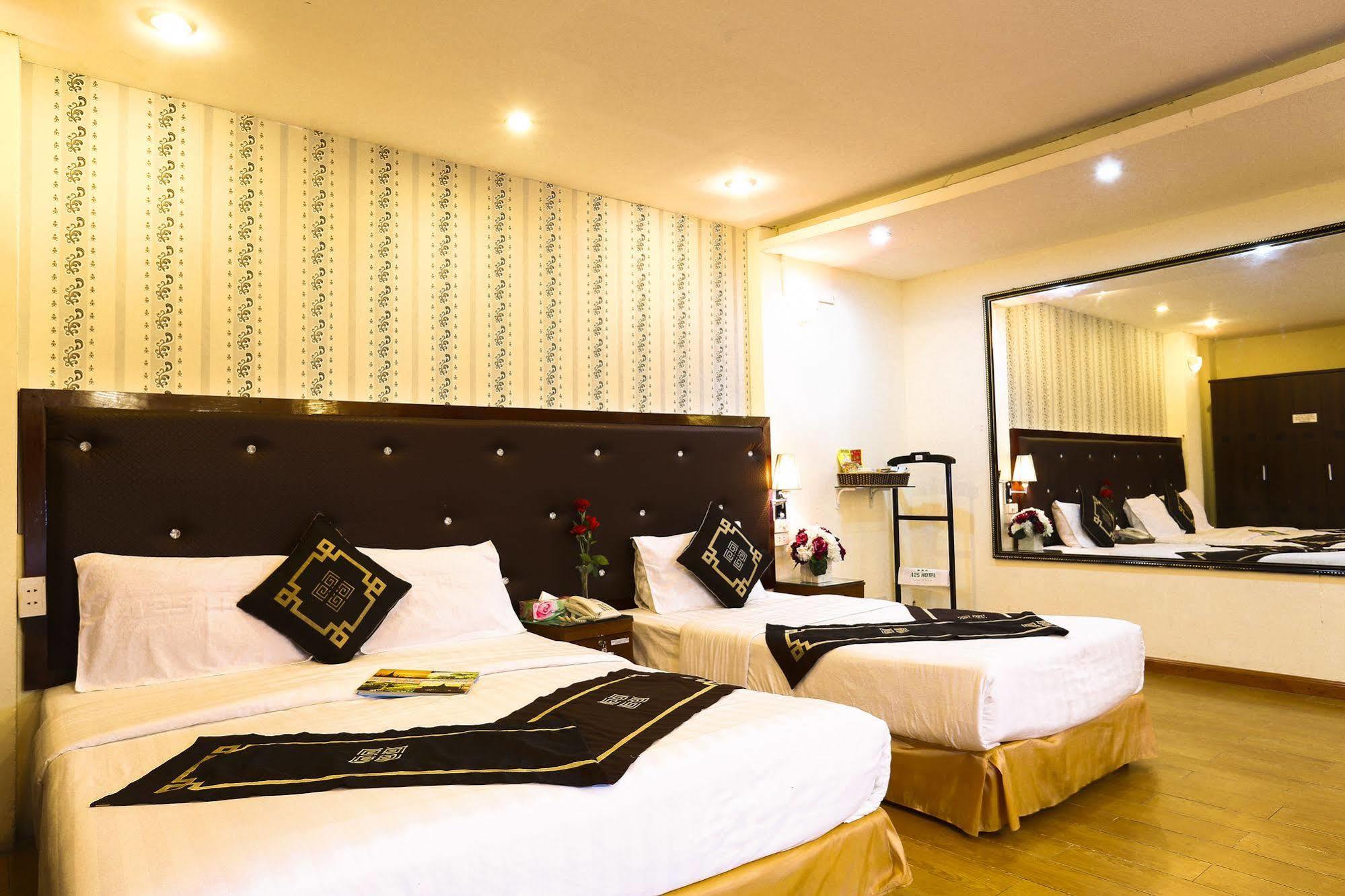 A25 Hotel - 46 Châu Long Hanoï Extérieur photo